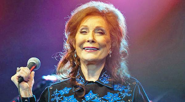 7 Facts About Loretta Lynn