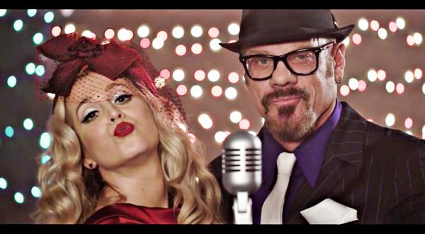 Kellie Pickler Gets On 'The Naughty List' With Phil Vassar In 2017 Christmas Song