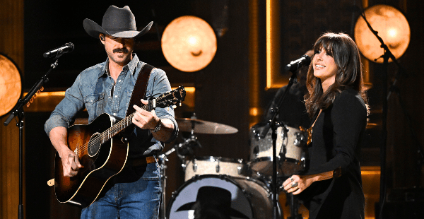 Ella Langley & Riley Green Sing “You Look Like You Love Me” In Charming “Tonight Show” Duet