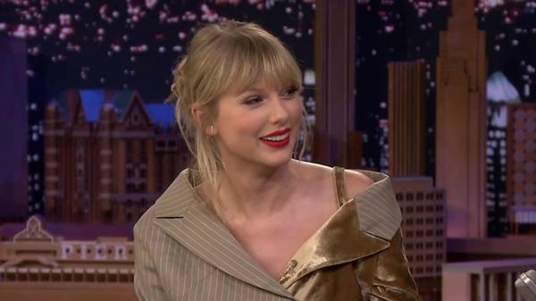 Taylor Swift Gifts Tour Crew Members $55 Million In Bonuses