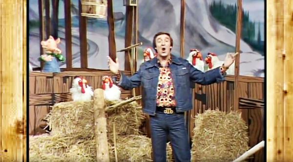 Elvis Presley & His Daughter, Lisa Marie, Singing 'Don't Cry Daddy' Will Give Y'all Chills!