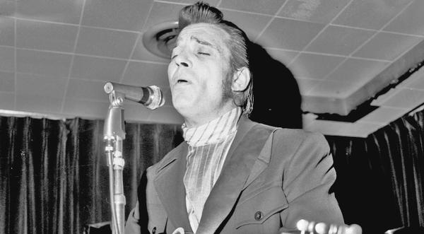 Waylon Jennings' 'Man Of Constant Sorrow' Sounds Nothing Like The Version You Probably Know