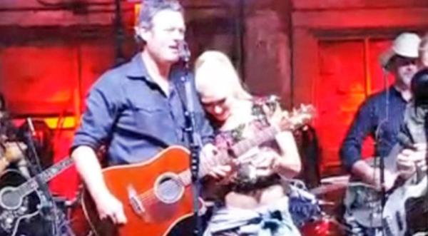 Gwen's Reaction To Blake Shelton Talking About Them 'Messing Around' Is Priceless