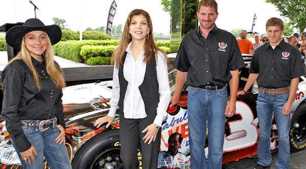 Earnhardt's Widow Wages War On Son With Statement