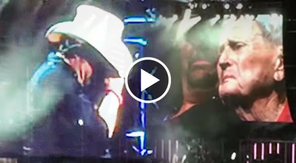 Toby Keith Is Overcome With Emotion After Bringing 93-Year-Old Veteran On Stage