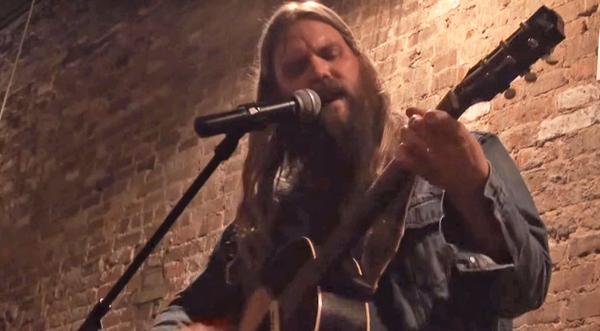 Chris Stapleton Wows Crowd With Surprise Cover of Prince's "Nothing Compares 2 U"