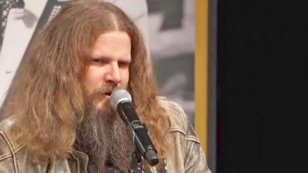 Drop Everything & Watch Jamey Johnson Sing The #1 Hit He Wrote For George Strait