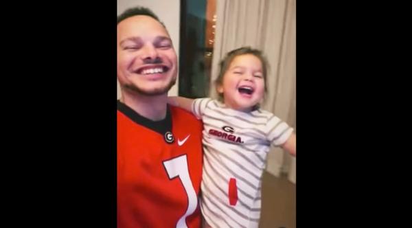 Kane Brown’s 3-Year-Old Daughter Kingsley Adorably Cheers For Georgia Bulldogs