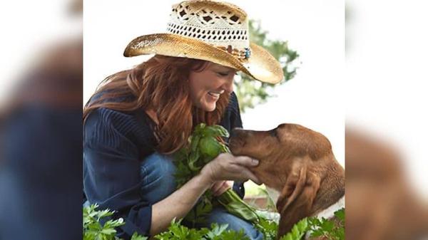 ‘Pioneer Woman’ Ree Drummond Mourns Loss Of Beloved Ranch Dog, Walter