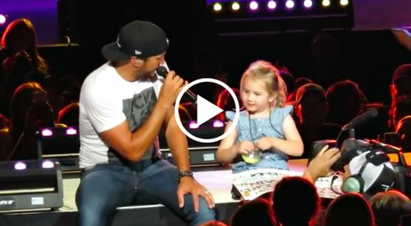 Adorable 5-Year Old Steals The Show When She Sings 'Kill The Lights' With Luke Bryan (WATCH)