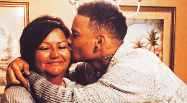 Kane Brown Just Gifted His Mom With A Life-Changing Present