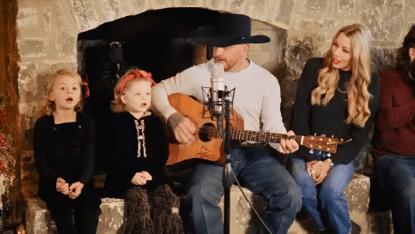 Cody Johnson Sings “Silent Night” With His Wife & Daughters