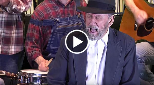 Ray Stevens Gives Sweet Southern Twist To 'Unchained Melody'