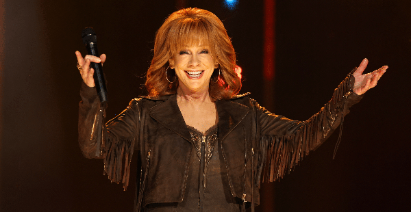 Reba McEntire To Star In New Sitcom, Over 20 Years After “Reba” Debuted