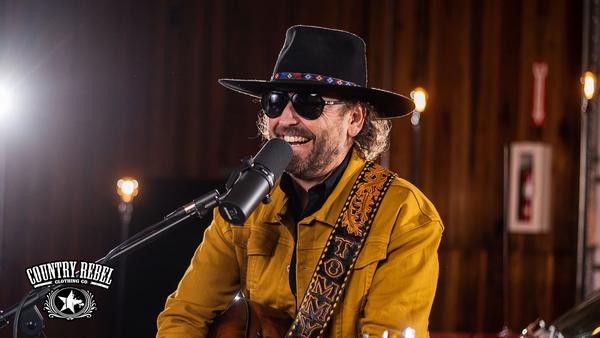 Tommy Townsend performs 'Southern Man'