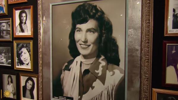 7 Nicknames For Loretta Lynn And How She Got Them