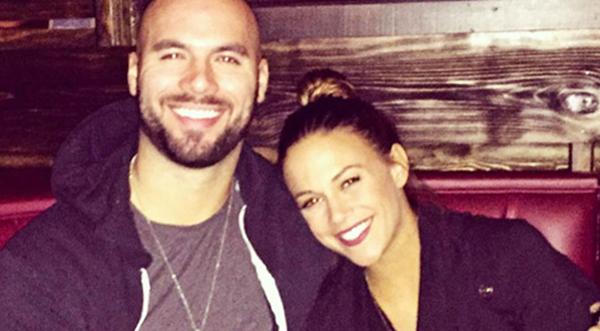 Jana Kramer's Husband Issues Public Apology To Wife