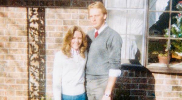 Young Alan Jackson Poses For Photo With High School Sweetheart – His Wife Denise