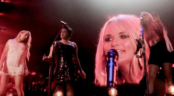 Miranda Lambert Stops Show, Announces Pregnancy For Pistol Annies Member