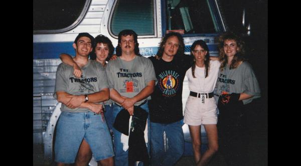 Beloved 90s Country Star Dies At 69