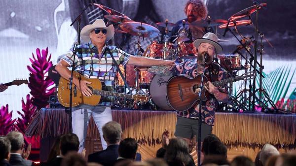 Alan Jackson, Kenny Chesney Lead Powerful Tribute To Jimmy Buffett At CMA Awards