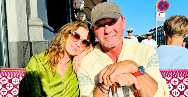 Tim McGraw Leans On Faith Hill & A Cane