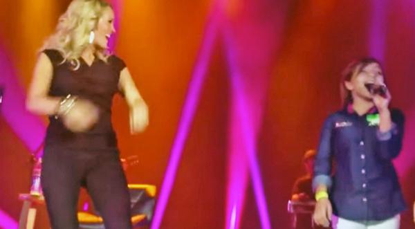 Carrie Underwood Gets Showed Up On Stage By Insanely Talented Little Girl