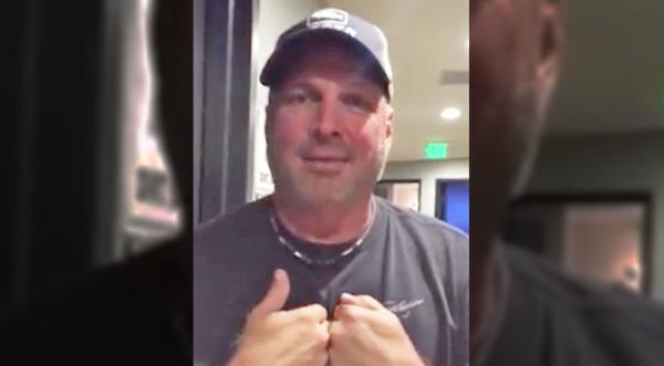 Garth Brooks Sends Heartwarming Message To 13-Year-Old Survivor Of Fatal Car Crash