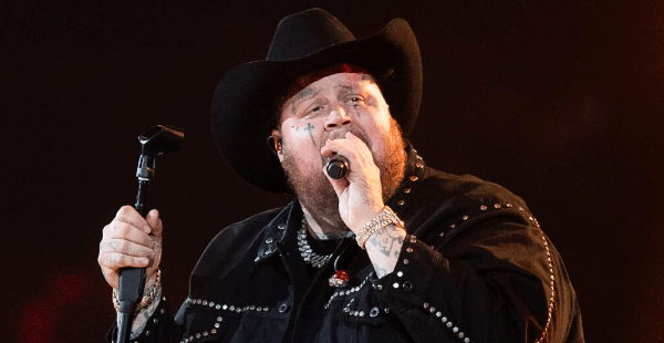 Jelly Roll Honors Toby Keith With Performance Of “Should’ve Been A Cowboy”