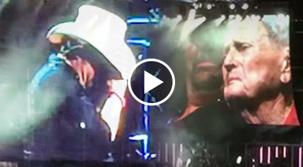 Toby Keith Is Overcome With Emotion After Bringing 93-Year-Old Veteran On Stage