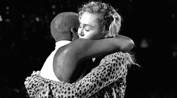 Miley Cyrus Reacts To ‘Voice’ Team Member’s Death