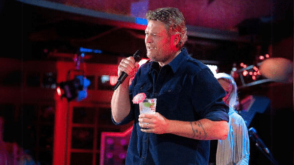 Blake Shelton Says His New Year’s Resolution Is To “Cut Back Or Stop Drinking”