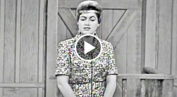 Patsy Cline Beautifully Singing 'She's Got You' In Rare Live Performance