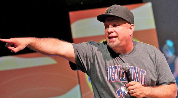 Bar Singer Performs A Few Garth Brooks Songs – Then Garth Walks In…