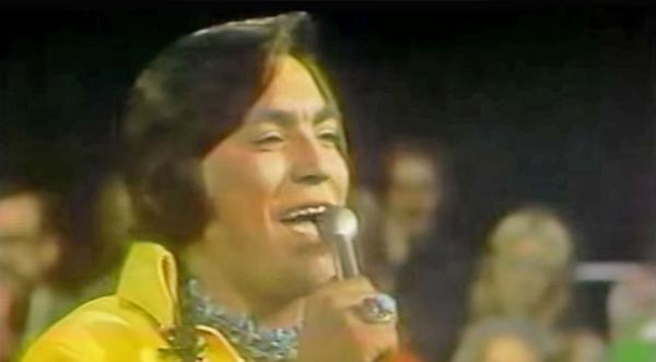 Popular 70s Country Singer Dies At Age 70