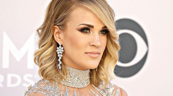 Carrie Underwood Forced To Undergo Surgery