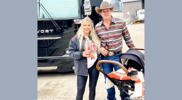Jon Pardi’s Wife Shares Photo Proving Their Baby Girl Is His “Twin”