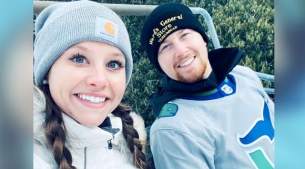 Scotty McCreery Shows Off His Son’s First Jersey