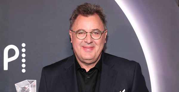 Vince Gill Signs Lifetime Record Deal, Will Release A New EP Every Month For A Year