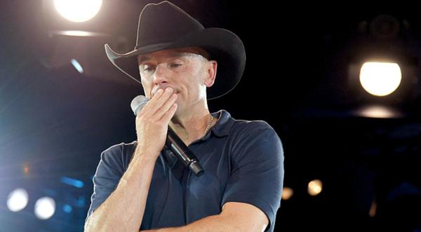 Close Death Forces Kenny Chesney To Miss CMA Awards