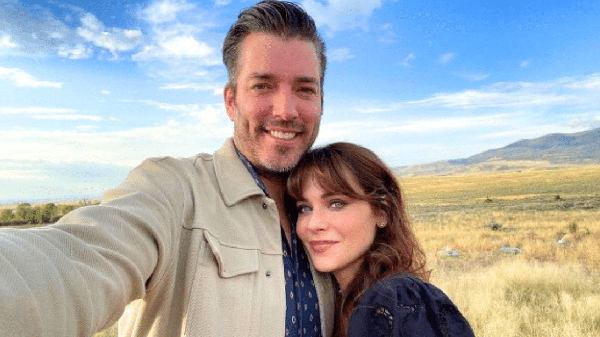 “Property Brother” Jonathan Scott Announces Engagement To Zooey Deschanel