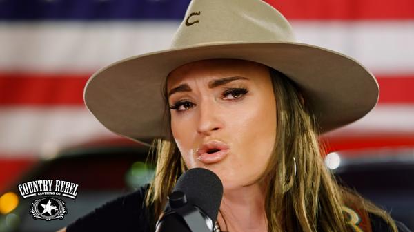 This High-Def "Don't Come Home A Drinkin'" Cover By Bri Bagwell Is Red Hot