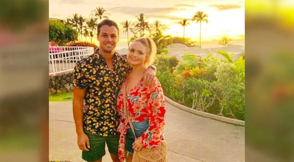Miranda Lambert & Husband Take Hawaiian Trip