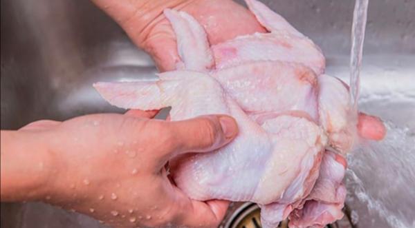 Here's Why You Should Never Wash Raw Chicken - New Scientific Study