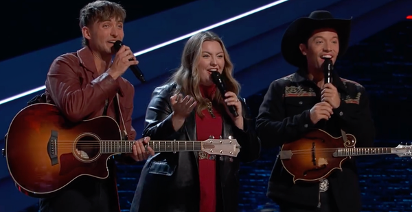 THE VOICE: Trio’s Coach Choice Lands Reba On The Floor After “Heads Carolina, Tails California” Cover