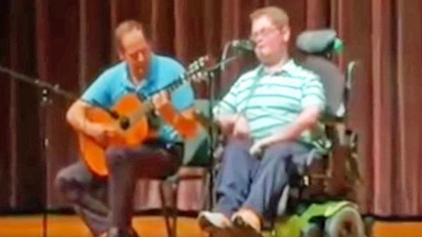 Inspiring 16-Year-Old Stuns School Talent Show With Randy Travis’ ‘I Told You So’