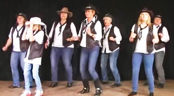 This ‘Rockin’ Christmas’ Line Dance Will Make You The Star Of Your Holiday Party