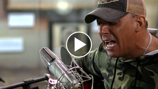 Trent Tomlinson's New Acoustic "That's What's Working Right Now" Released On YouTube