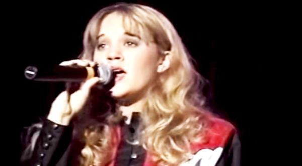 15-Year-Old Carrie Underwood Sings Mindy McCready's "Maybe He'll Notice Her Now"