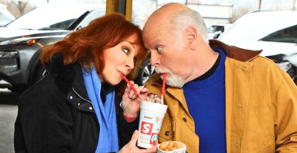 Reba McEntire Questioned Why She & Rex Linn Didn’t Fall In Love Earlier